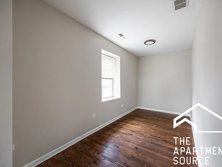 3524 W Grace St #1W — Photo 7