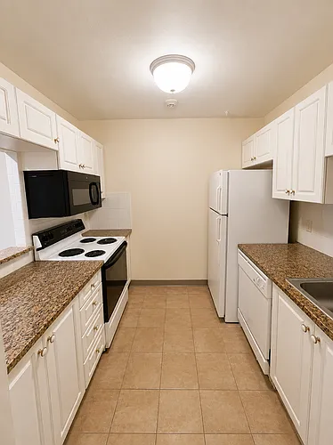 369 Highland Ave Photo 1