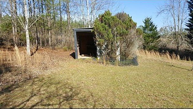 2nd image of 6002 Gault Ave N