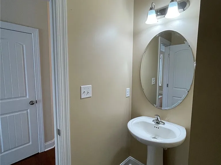 3537 Dunkirk Ct — Photo 10