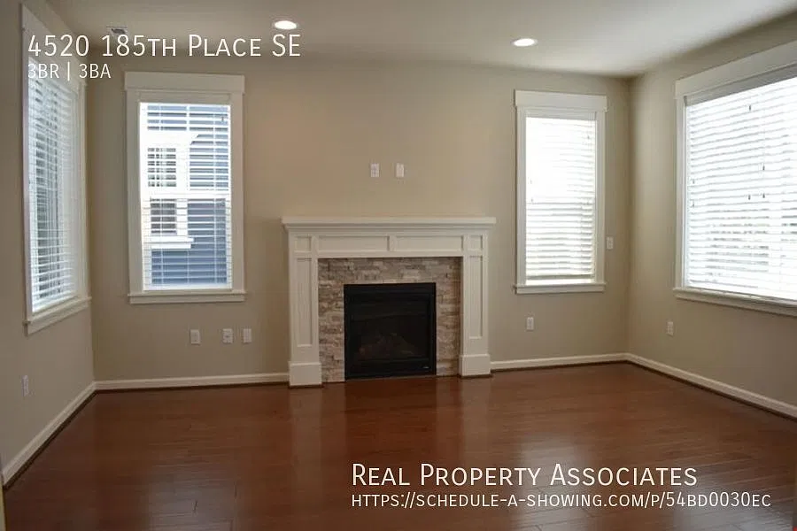 Single Family Home in Bothell — Photo 3