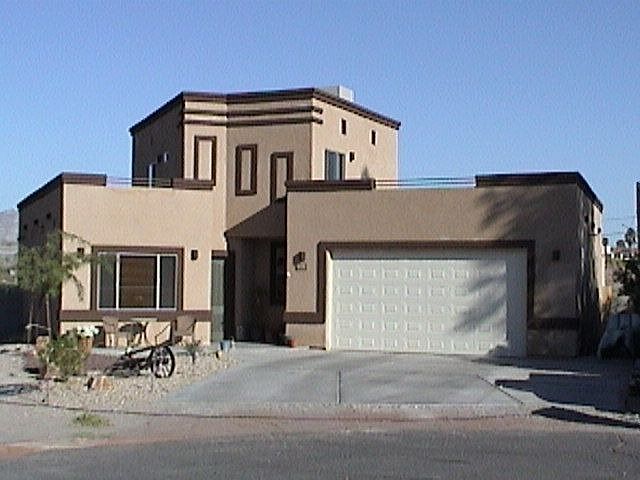 SW Custom Home w/Pool 