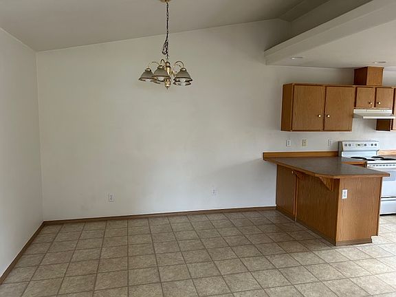 2nd image of 406 122nd St S
