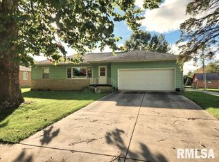 437 N Walnut St, Princeville, IL 61559