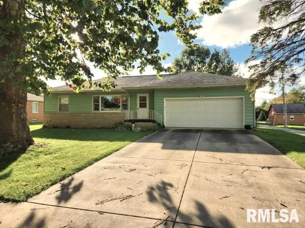 437 N Walnut St, Princeville, IL 61559