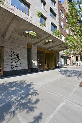 Sold by Corcoran | media 29