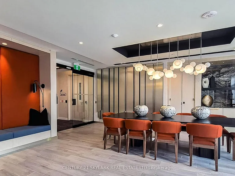 858 Dupont St #713 — Photo 26