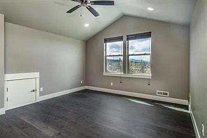 20510 Empire Ave — Photo 12