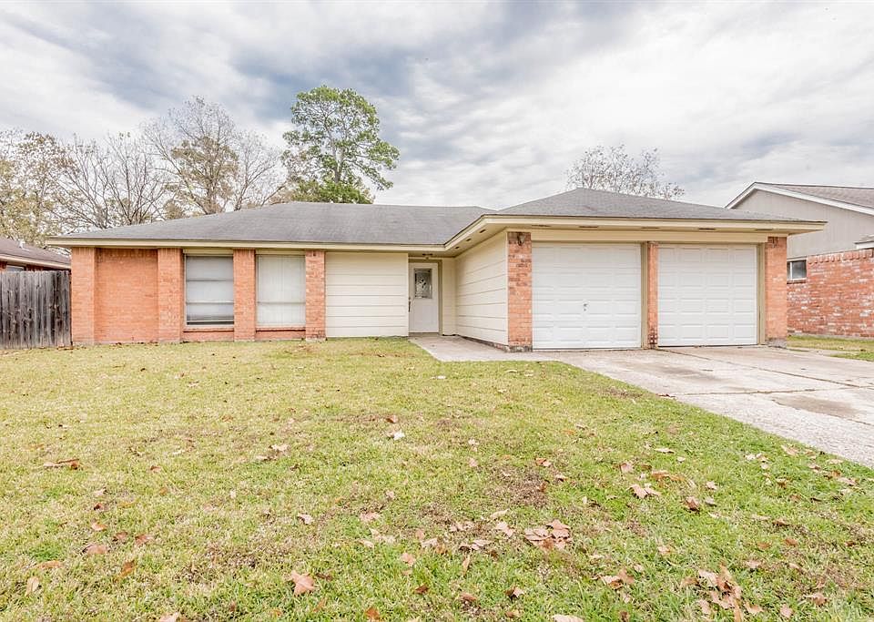 1st image of 16867 Gleneagle Dr N