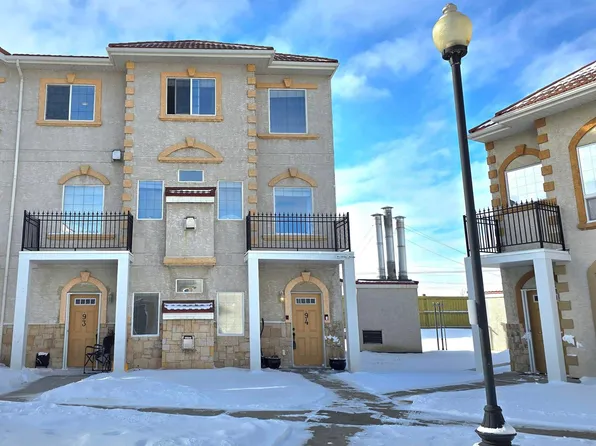 13825 155th Ave NW #94, Edmonton, AB T6V 0B8