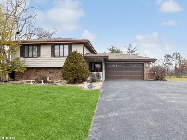 7727 Columbia Ave, Dyer, IN 46311