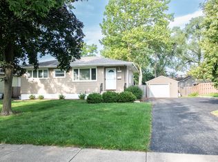 4504 Cumnor Rd, Downers Grove, IL 60515