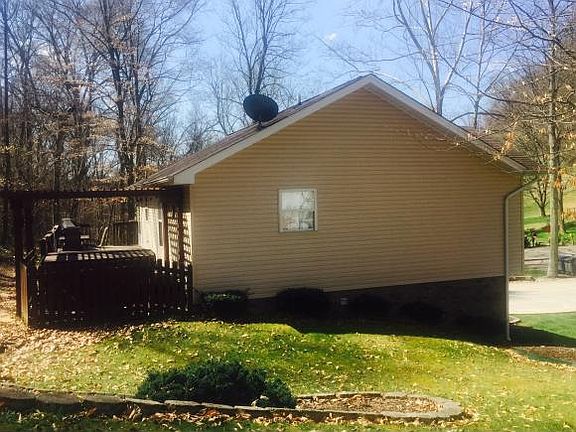 3rd image of 3805 Rockford St