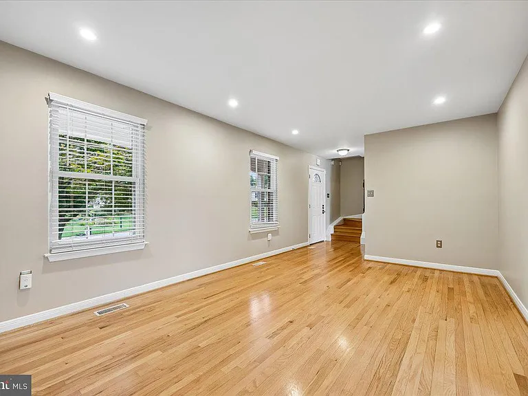 10417 Carlyn Ridge Rd — Photo 7