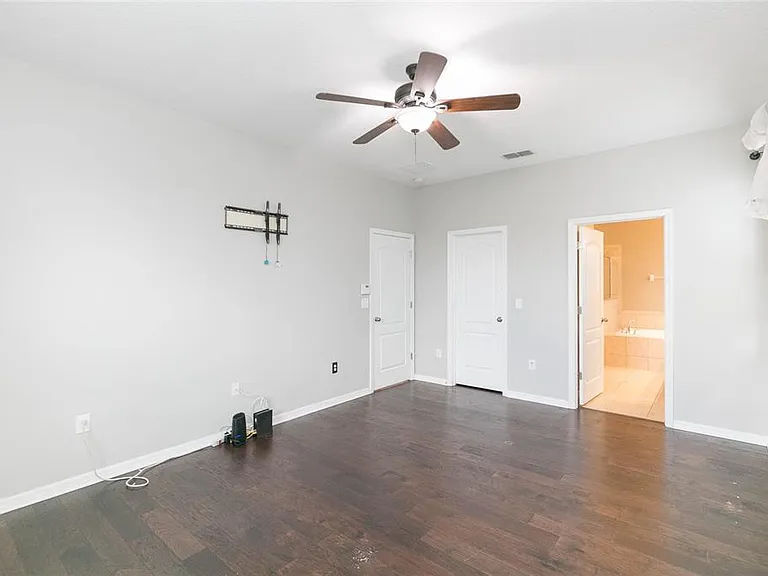 515 Vista Ridge Dr — Photo 22