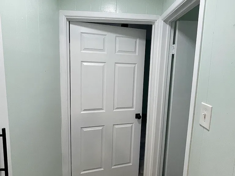 2706 N Hancock Ave #B — Photo 8