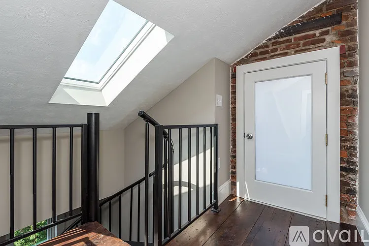 41 Green St — Photo 50