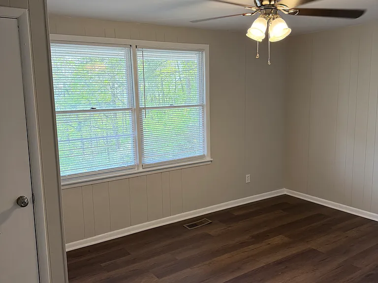 303 Overlook Dr #C — Photo 9