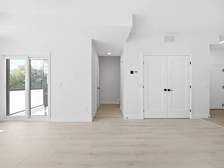 31 Mill St #12 — Photo 18