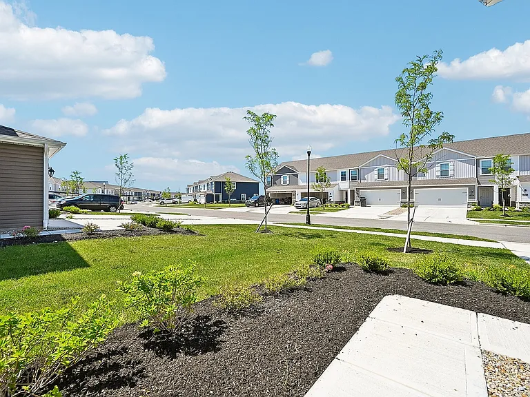 Villas at Maplewood North — Photo 8