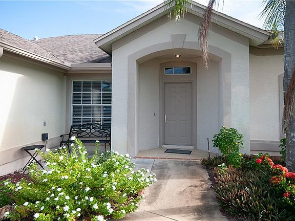 2nd image of 22394 FOUNTAIN LAKES BLVD