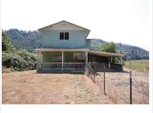 708 E Valley Rd, Skamokawa, WA 98647