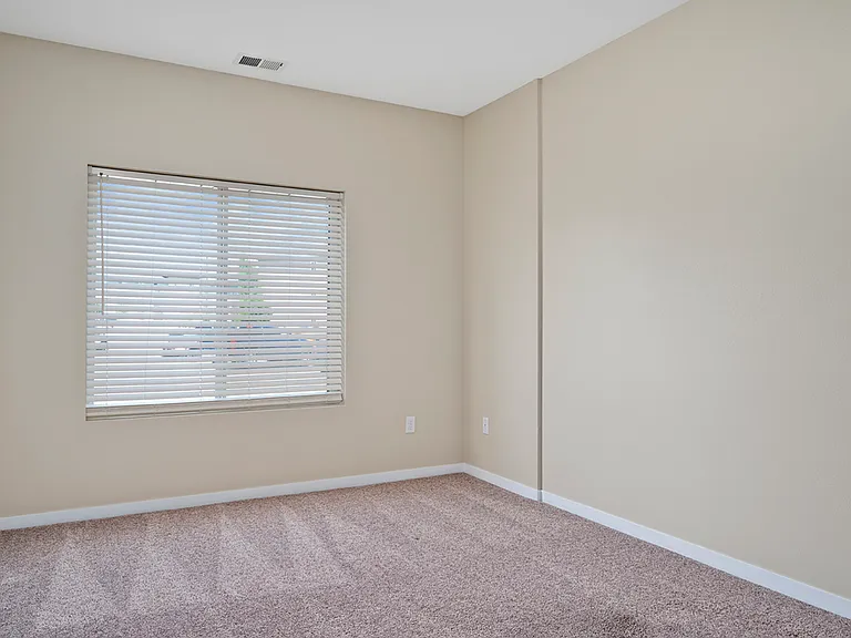 6. Mallview 3A - Bed1 6. Mallview 3A - Bed1
