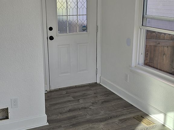 3rd image of 3756 E 124th Ave