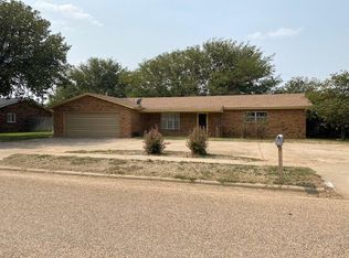 205 N Van Buren Ave, Lorenzo, TX 79343