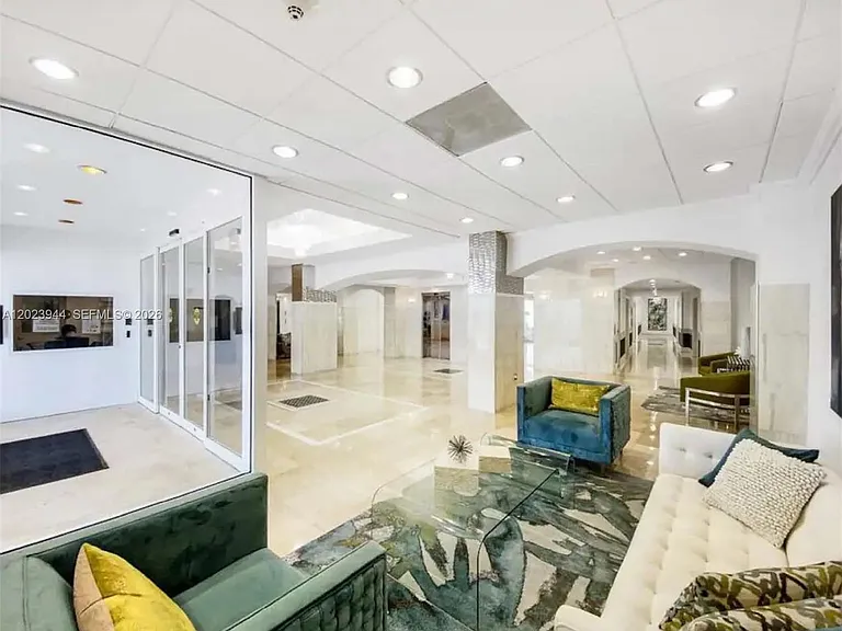 209 N Fort Lauderdale Beach Blvd #5B — Photo 23