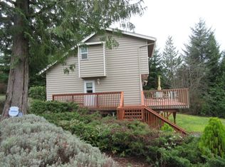 6117 Fitzwater Ln, Bremerton, WA 98312