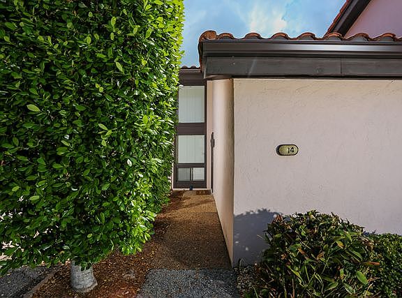3rd image of 800 S Boulevard Of Presidents Unit 14