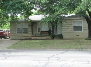 2220 N 41st St, Waco, TX 76708