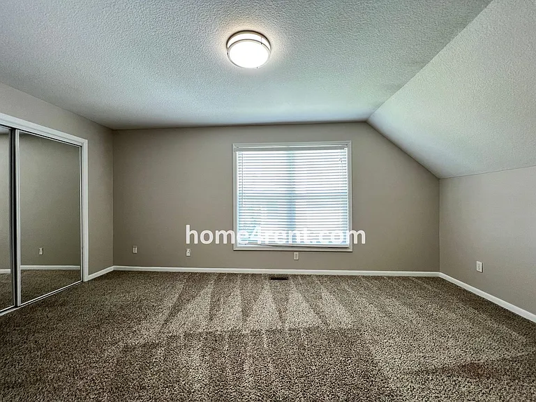 8310 NW 77th Ter — Photo 33