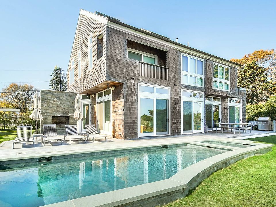 256 W Lake Dr, Montauk, NY 11954 Zillow