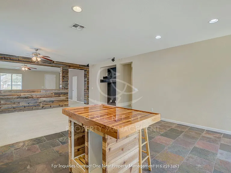 1362 Paddington Way — Photo 10
