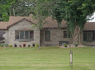 1407 N Cherry St, Mount Carmel, IL 62863