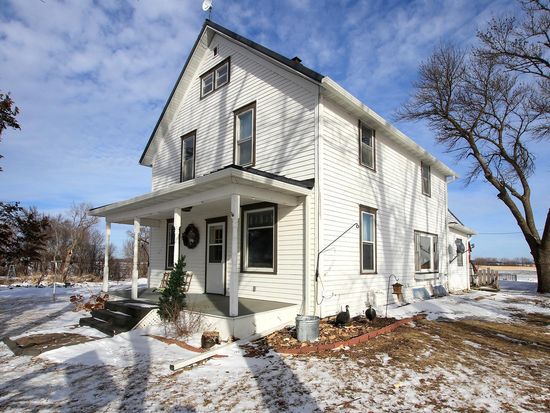 20761 Yacht Ave, Hutchinson, MN 55350
