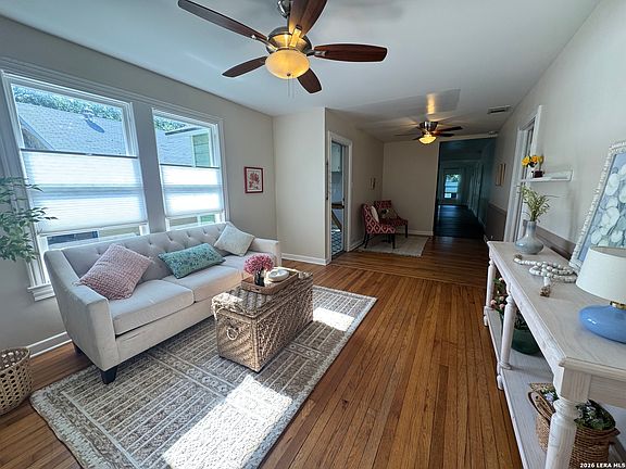 5th image of 523 E HUISACHE AVE