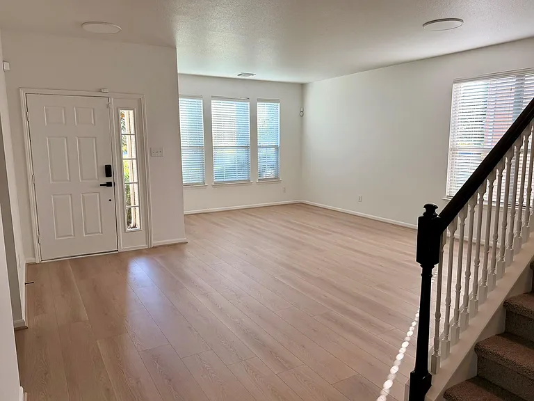 5530 Gable Meadows Dr — Photo 2
