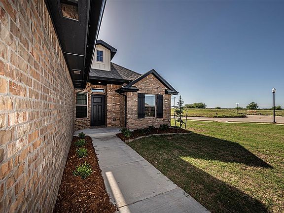 5th image of 4520 Black Mesa Ln