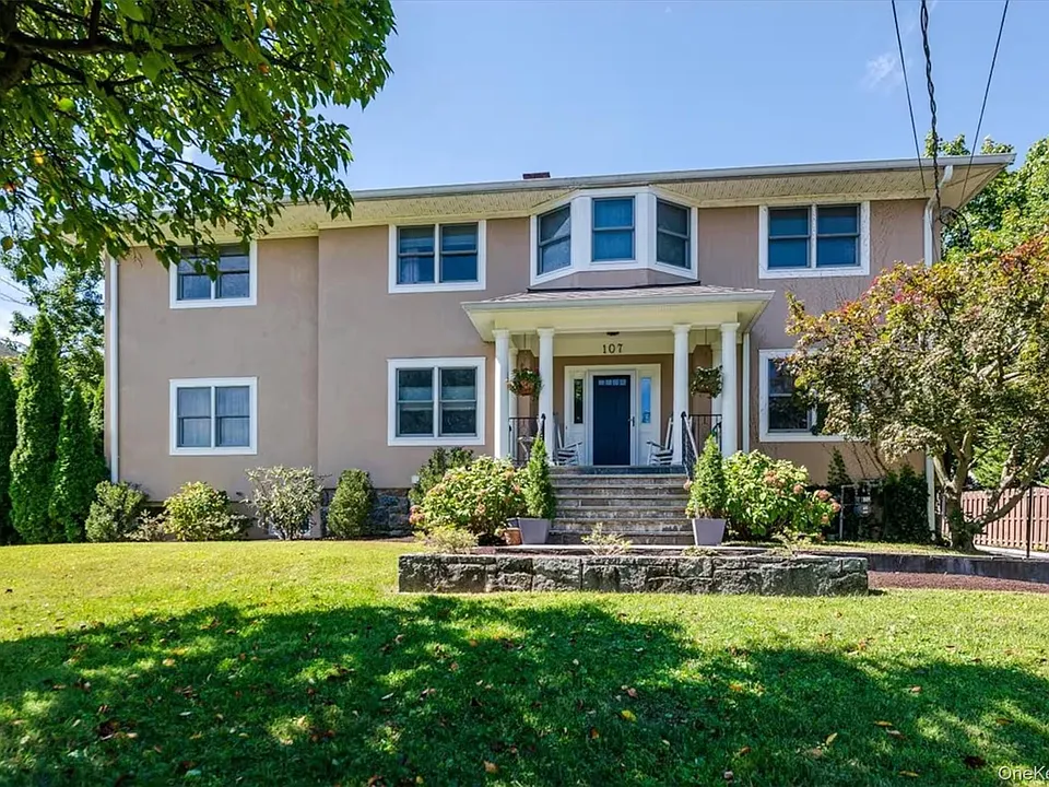 107 Puritan Dr