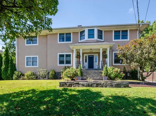 107 Puritan Dr, Port Chester, NY 10573