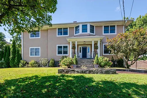 107 Puritan Dr Photo 1