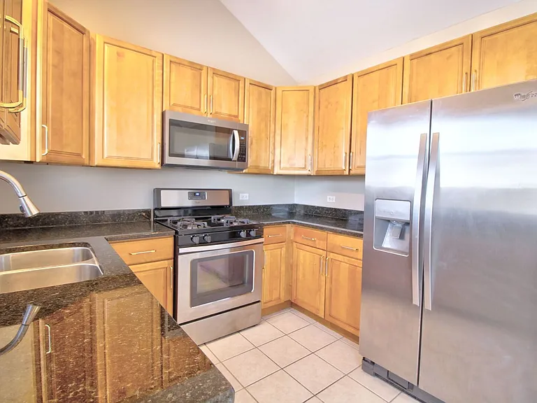 1504 Pheasant Landing Dr — Photo 6