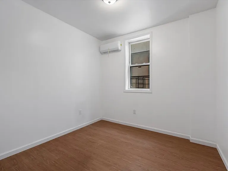324 Eldert St #2B — Photo 8