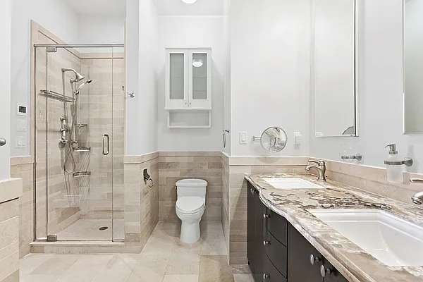 Rented by Compass | media 9