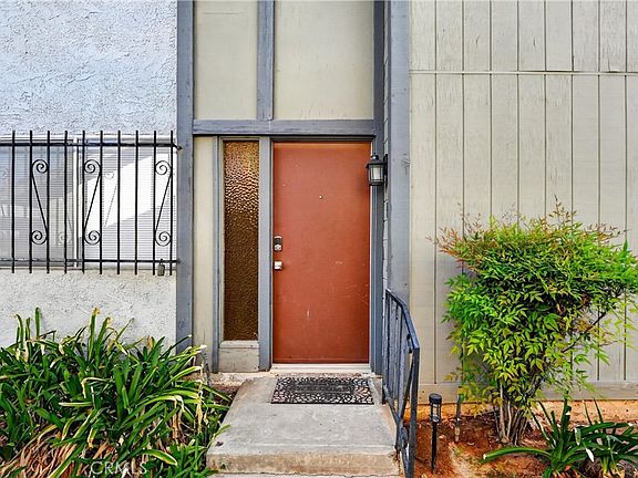 3rd image of 6300 Avenue Juan Diaz