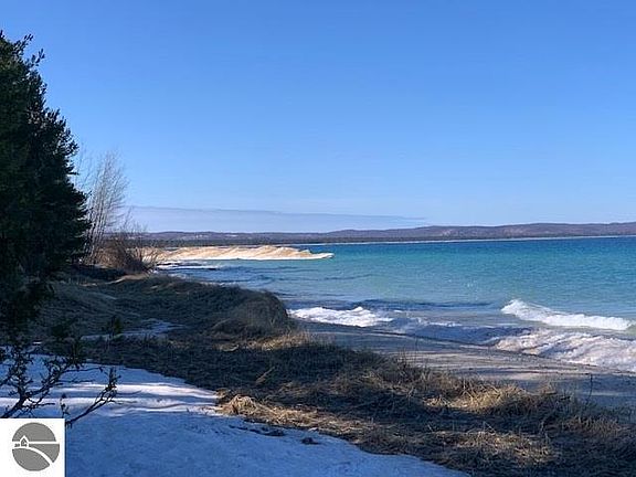 4th image of S Manitou Trail