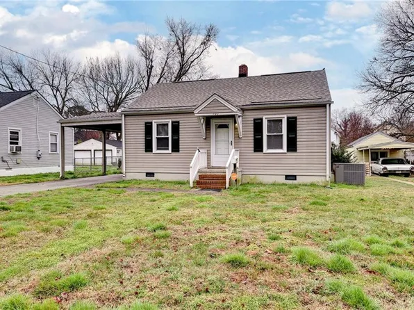 107 Roland Dr, Hampton, VA 23669